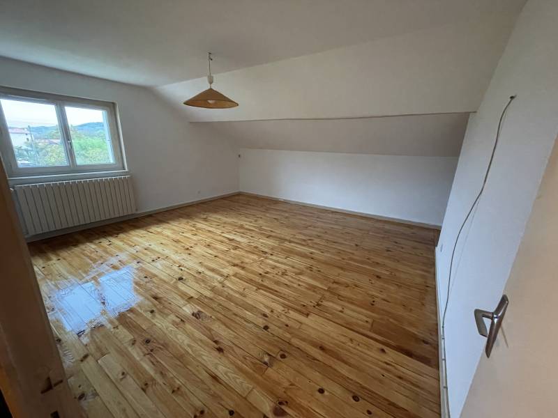 SNGA redonne vie a votre parquet grâce a son savoir faire sur Lyon, vienne, Bourgoing