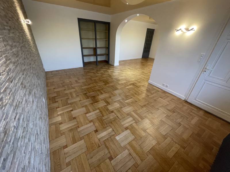 Vitrification de parquet à Vienne 38