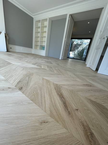 SNGA une entreprise spécialisée en vitrification de parquet à Lyon
